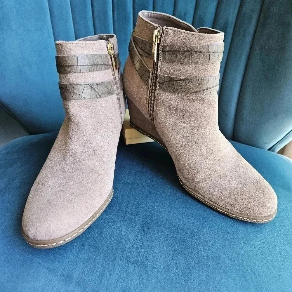 Franco Sarto Suede Wedge Ankle Boots - Taupe - Women's Size 8.5M